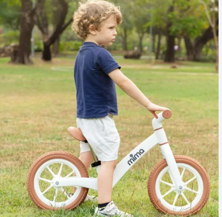 bezpečný balanční bicykl